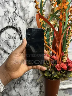 Apple iPhone 11 64 GB Black