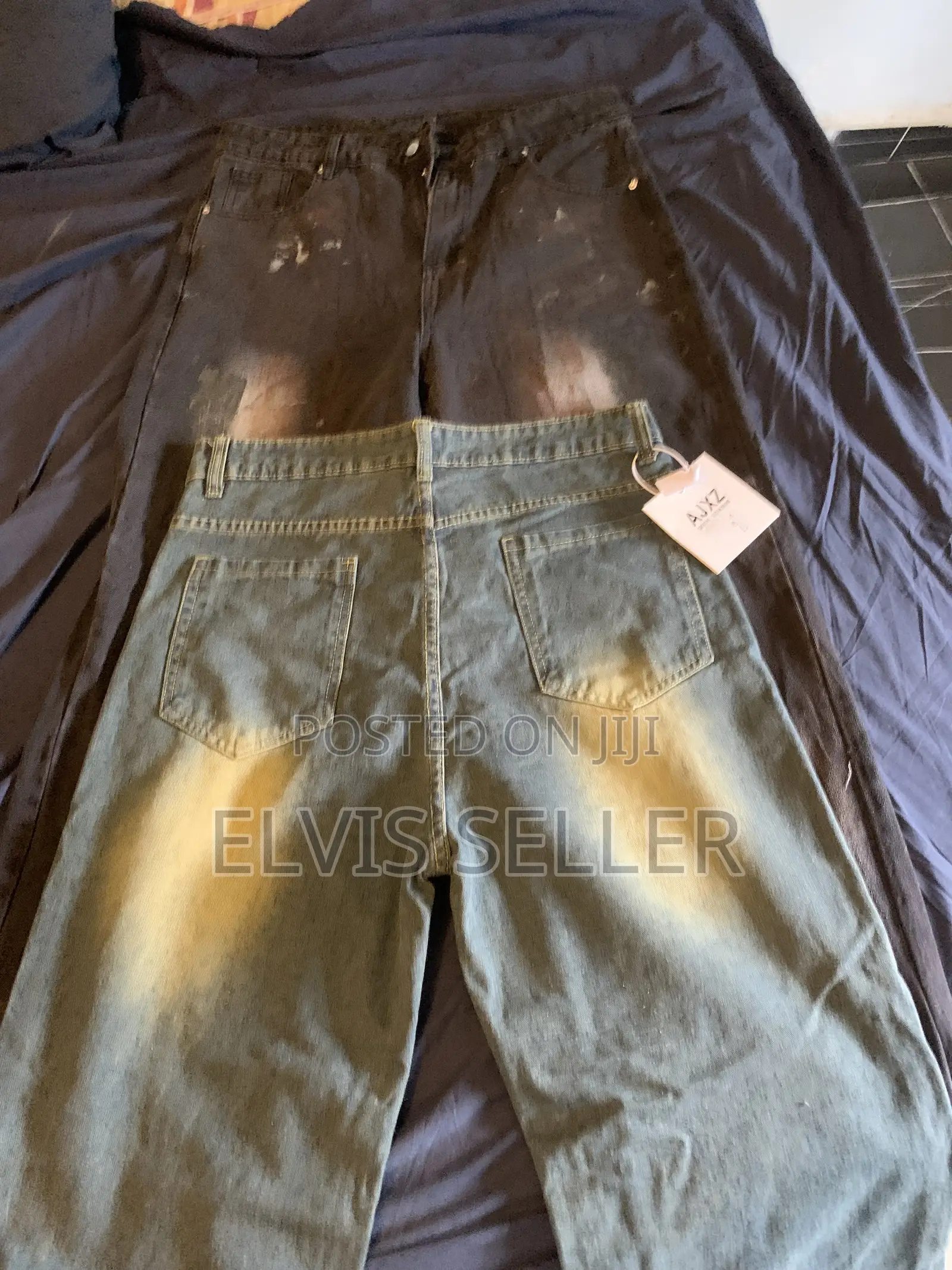 Clean Baggy Jeans