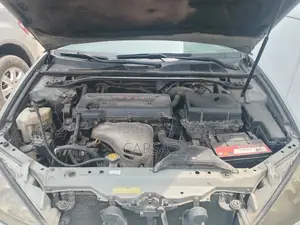 Toyota Camry 2005 Silver