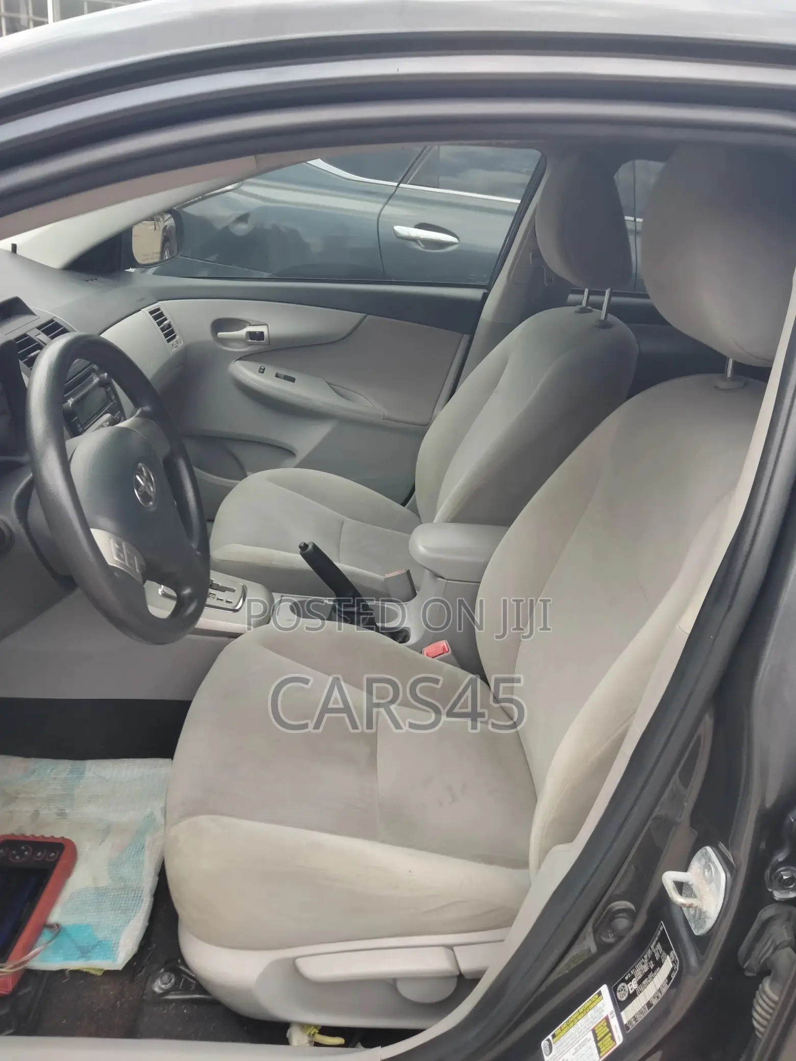 Toyota Corolla 2013 Gray