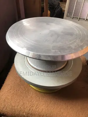 Cake Table Turner