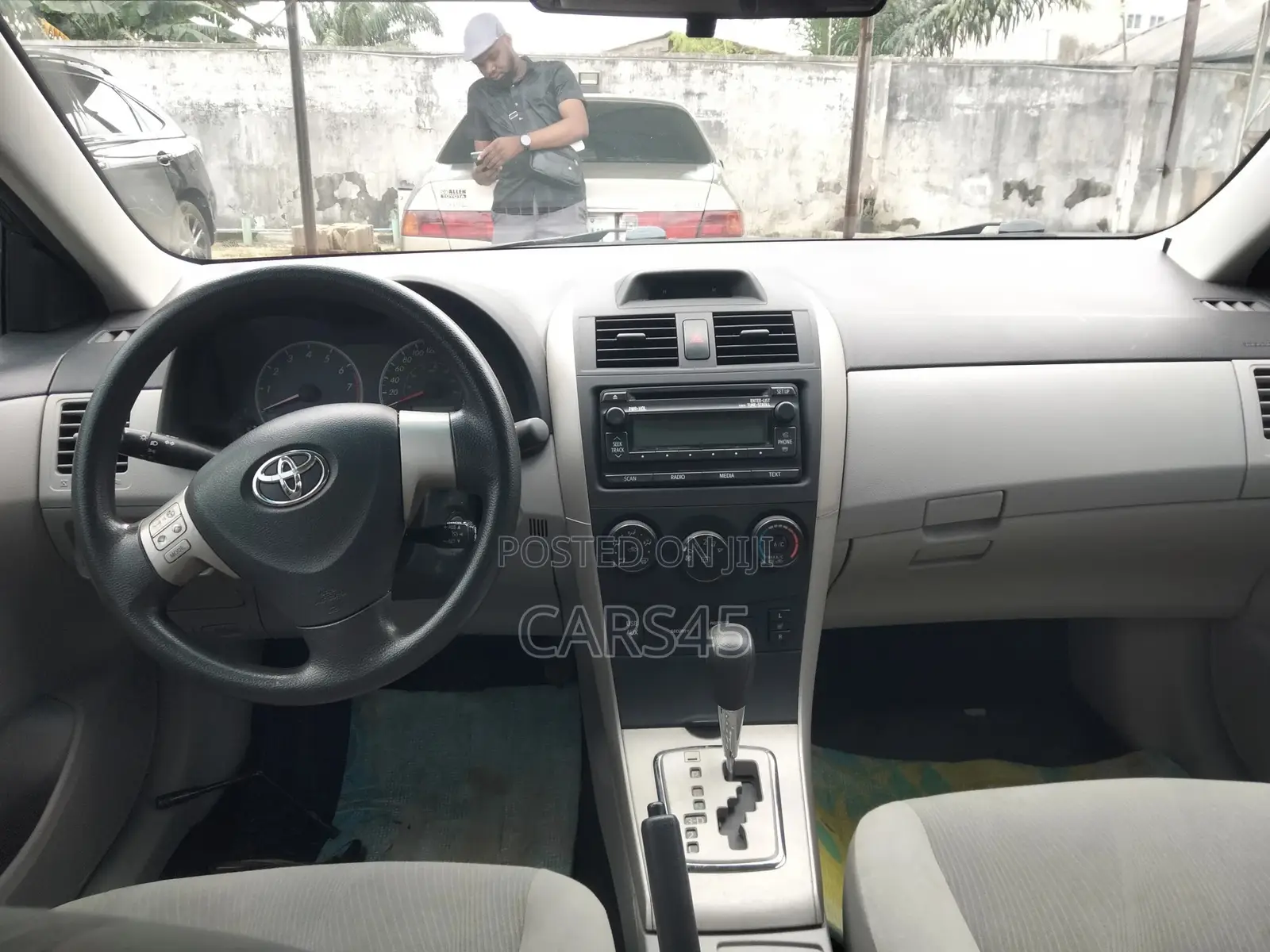 Toyota Corolla 2013 Gray