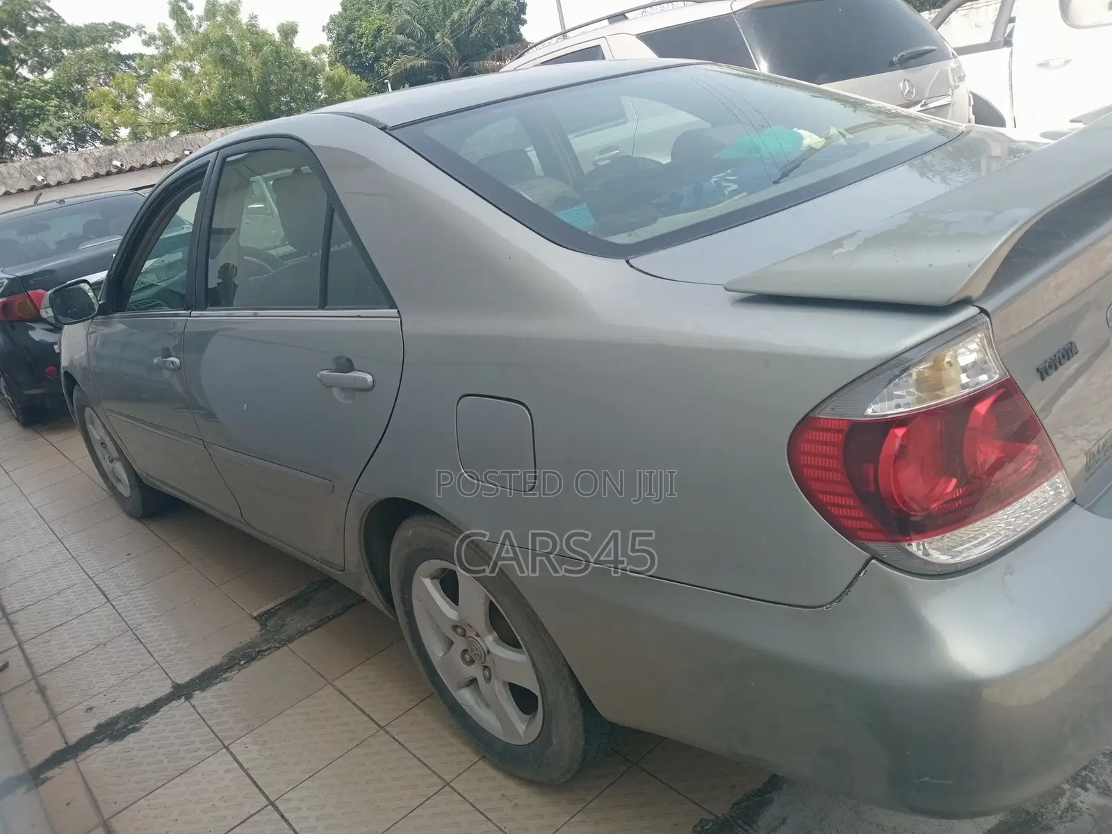 Toyota Camry 2005 Silver