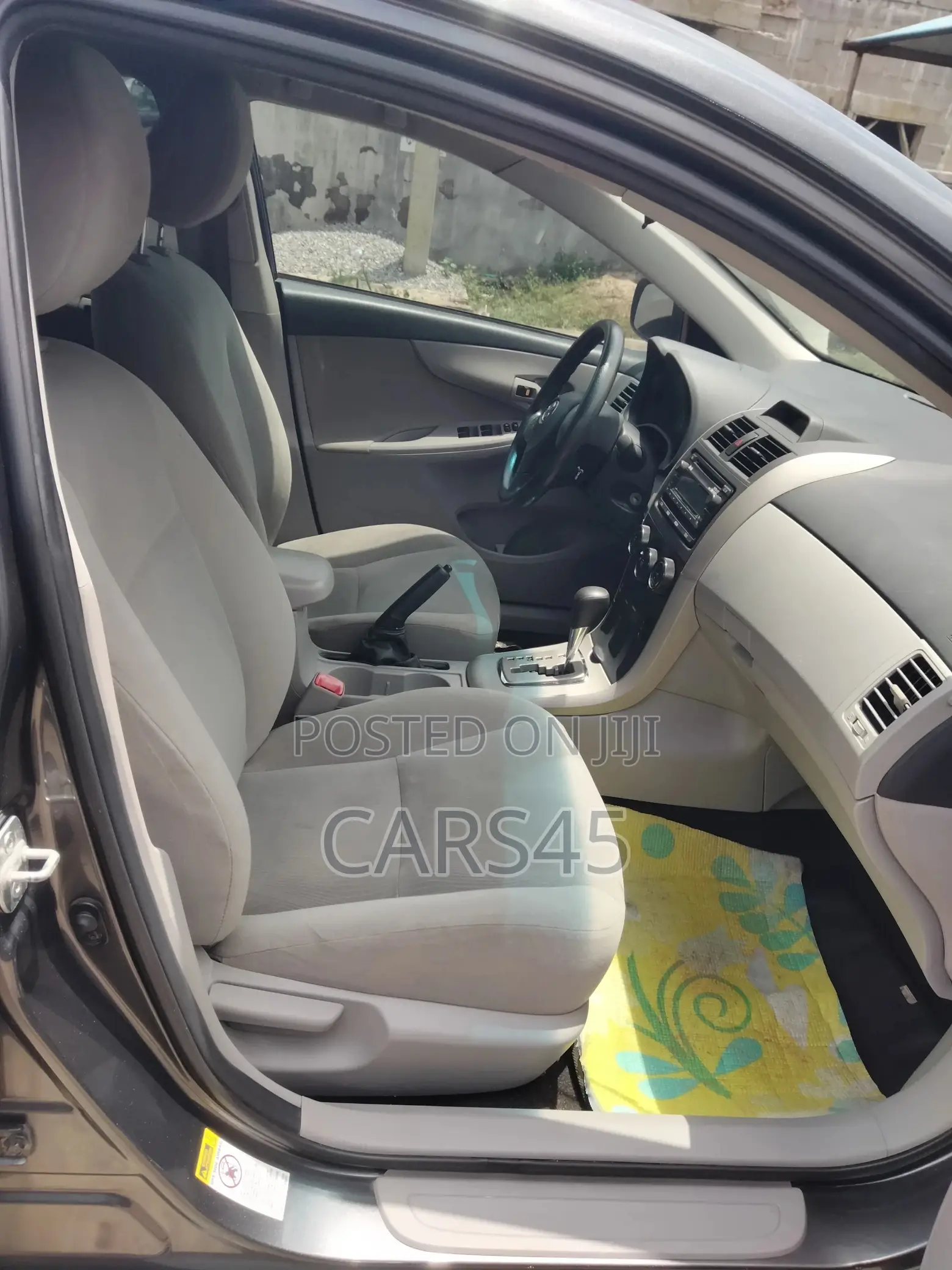 Toyota Corolla 2013 Gray