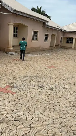 3bdrm Bungalow in Army Estate, Kurudu for sale