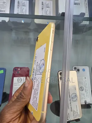 Apple iPhone XR 128 GB Yellow