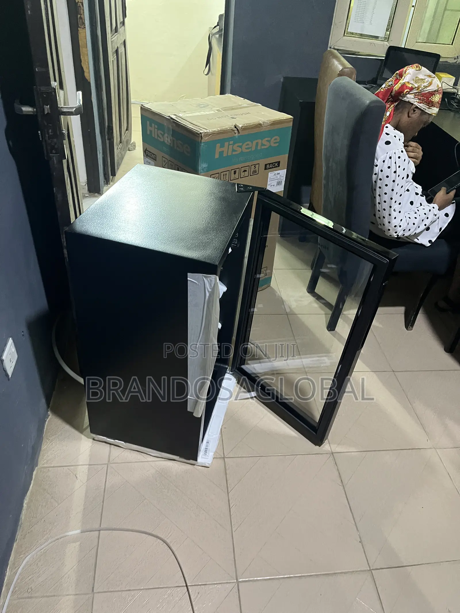 Hisense 91L Beverage Refrigerator JC-94
