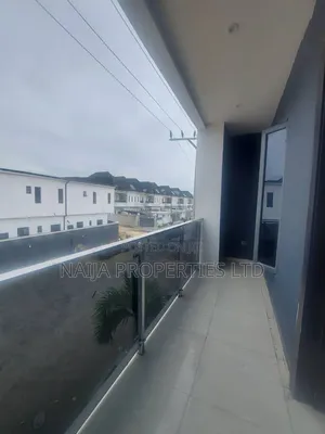 1bdrm Shared Apartment in Orchid, Ikota for rent