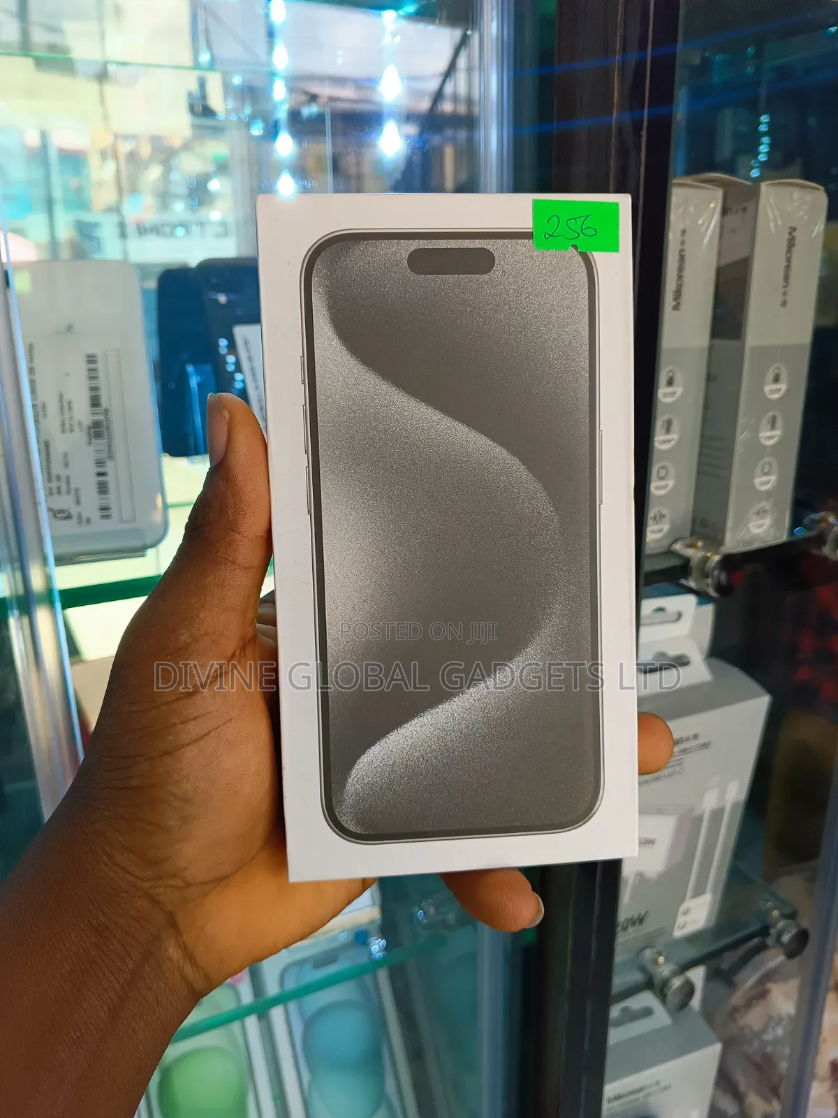 New Apple iPhone 15 Pro 256 GB Silver
