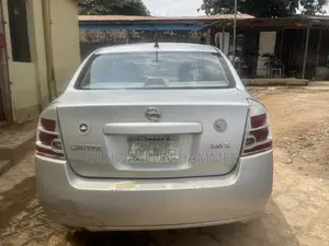 Nissan Sentra 2007 Silver