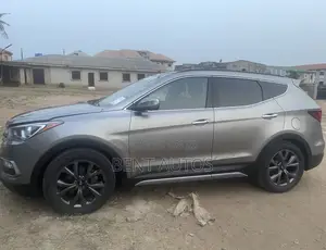 Hyundai Santa Fe SE Ultimate AWD 2017 Silver