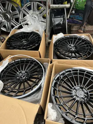Alloy Wheel Benz Size 22