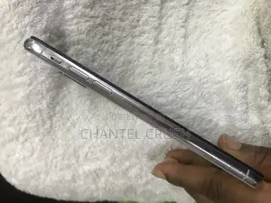 Apple iPhone X 64 GB Gray