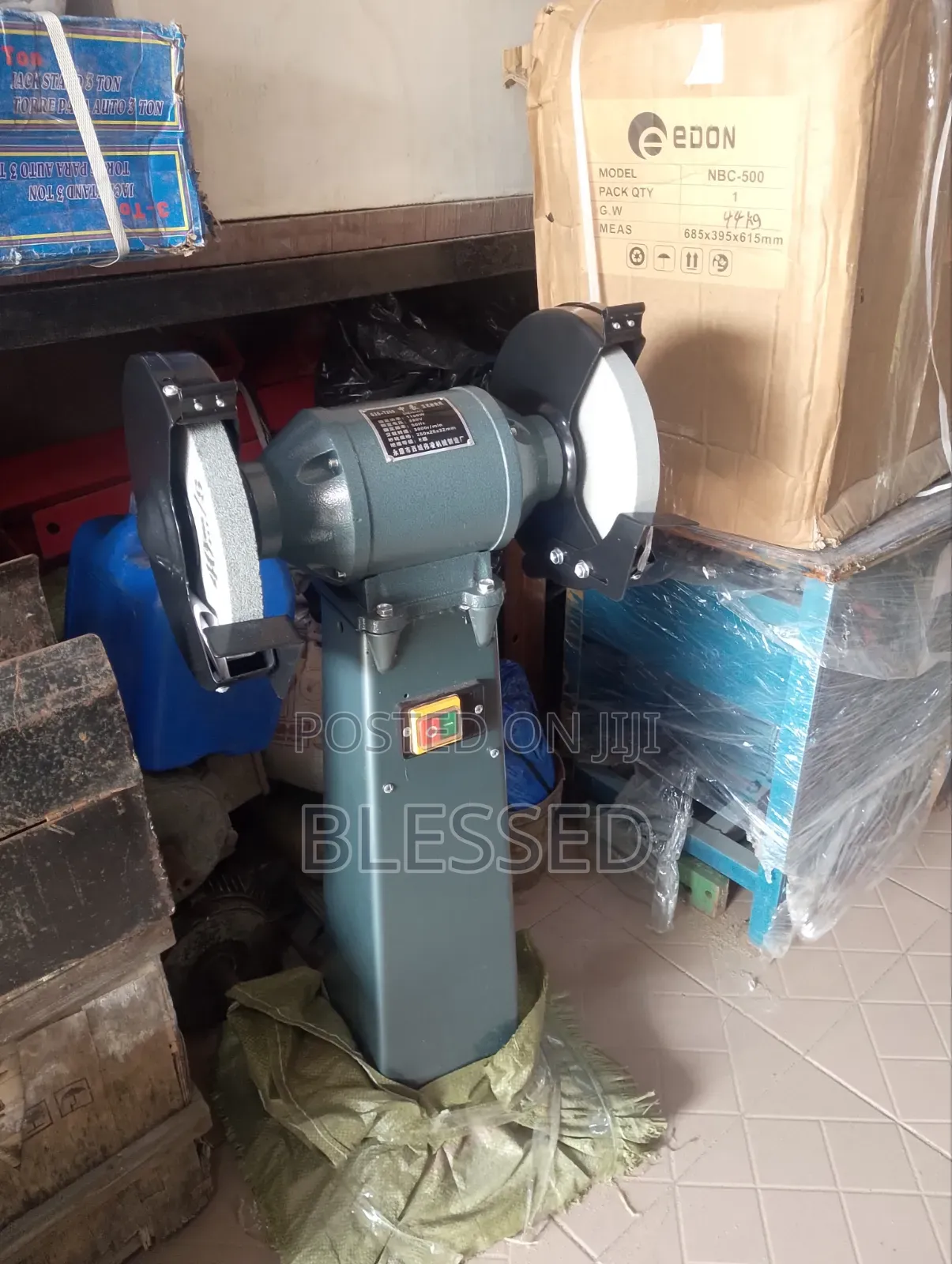 Pedestal Grinder Machine