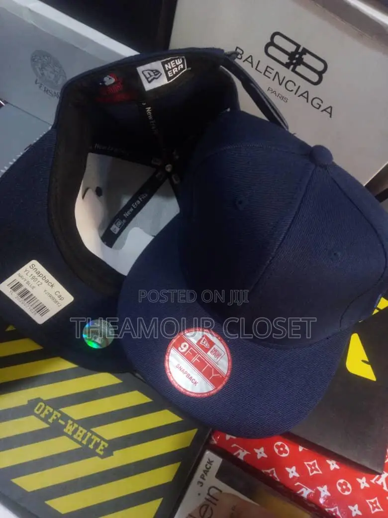 Plain Snapback