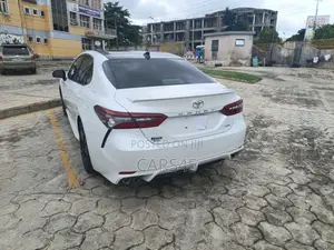 Toyota Camry 2021 White