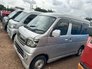 Daihatsu Light Bus 1972 Grey