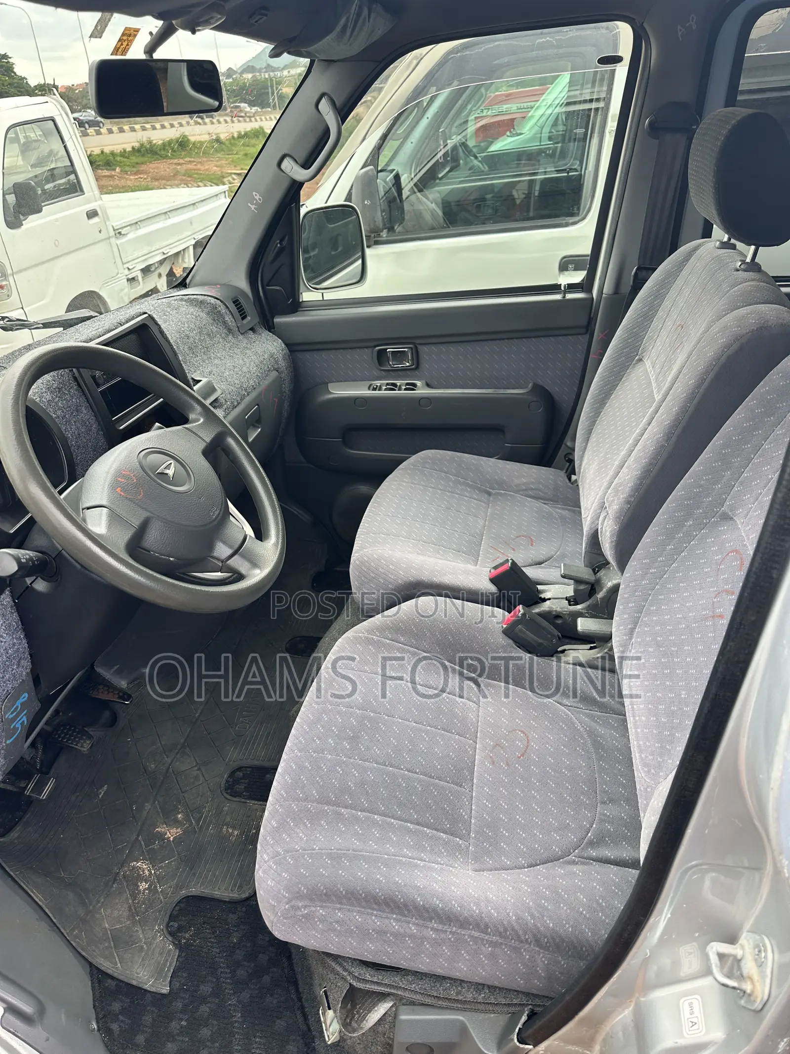 Daihatsu Light Bus 1972 Grey