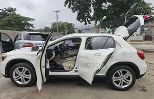 Mercedes-Benz GLA 250 2016 White