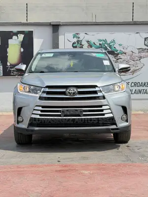 Toyota Highlander Limited 4x2 V6 (3.5L 6cyl 8A) 2018 Silver