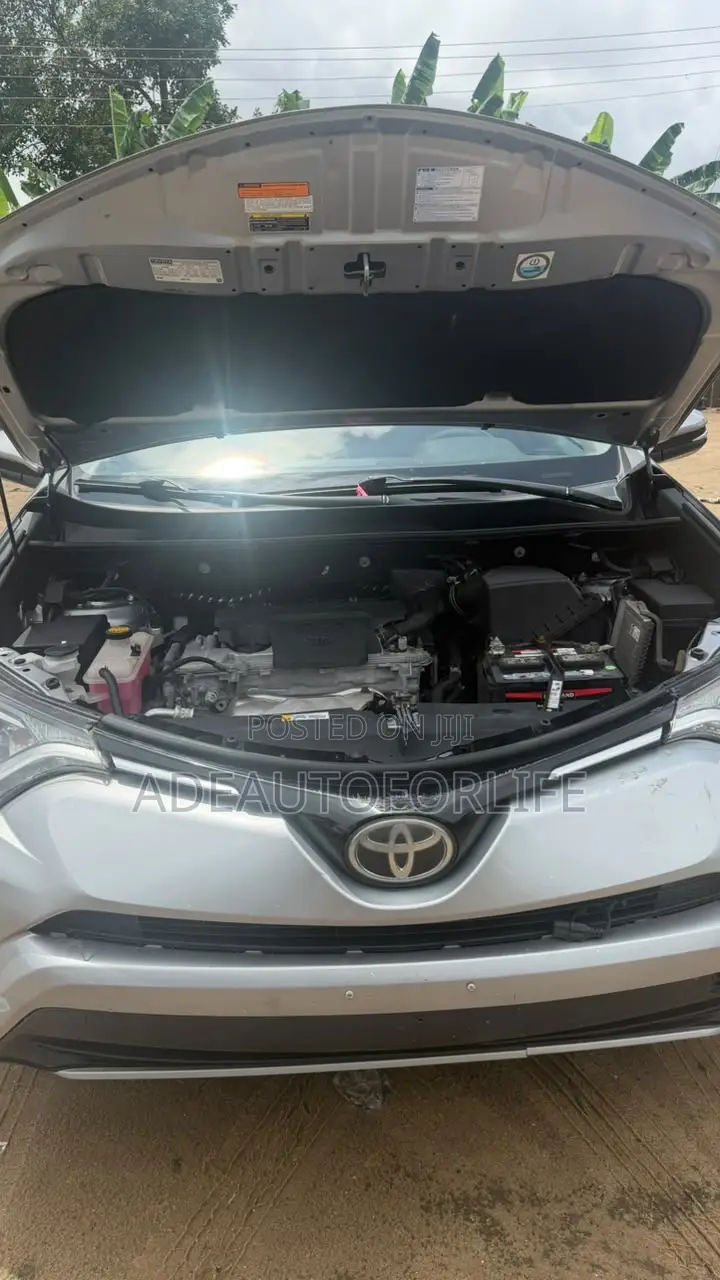 Toyota RAV4 2018 Silver