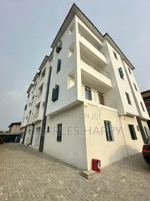 3bdrm Apartment in Ikate - Ilasan, Lekki Phase 2 for rent