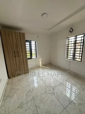 3bdrm Apartment in Ikate - Ilasan, Lekki Phase 2 for rent