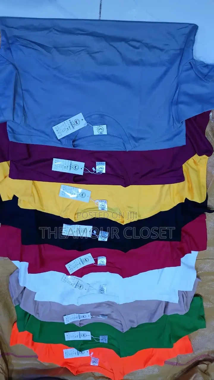 Plain T-Shirt