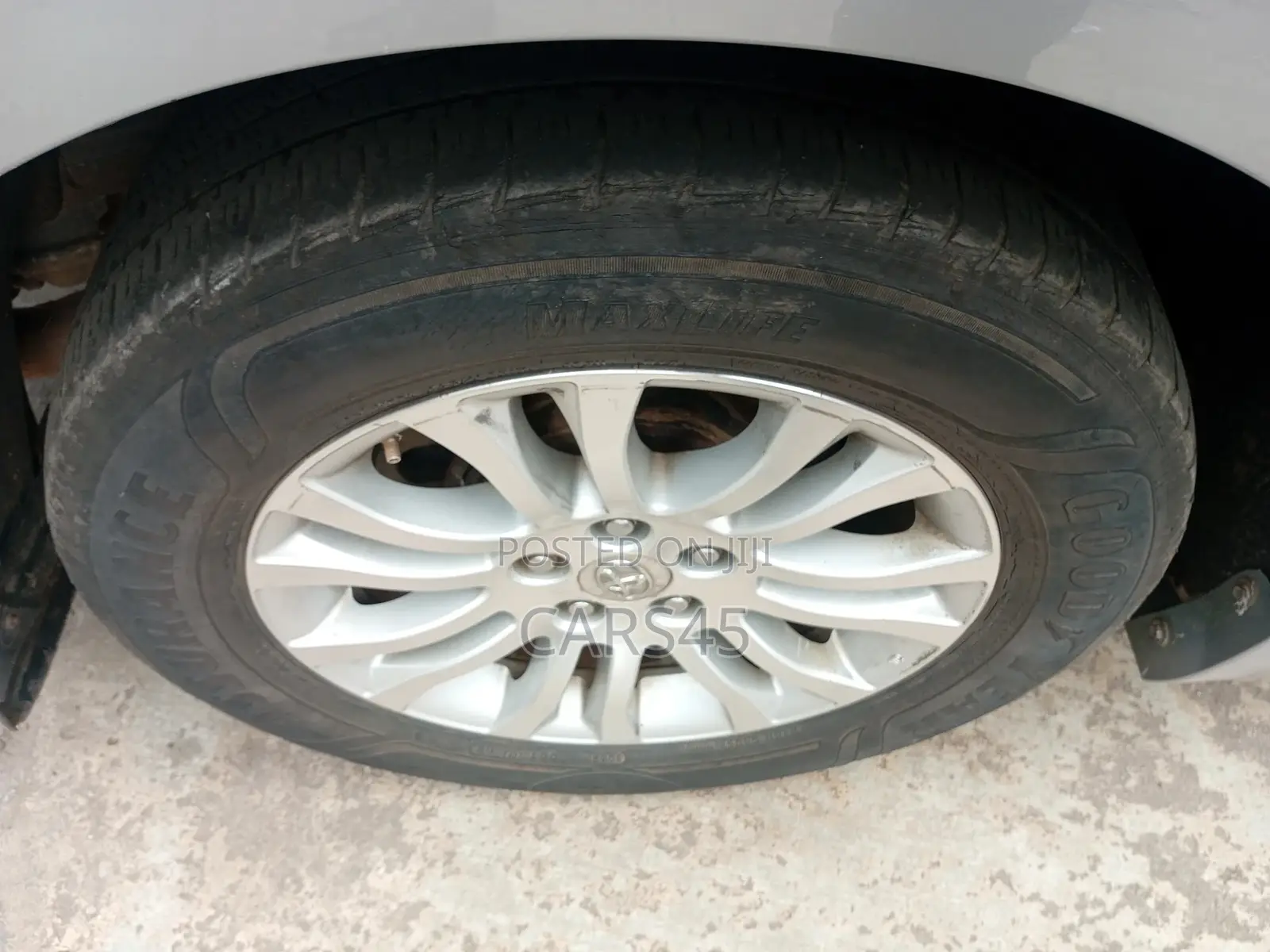 Toyota Sienna 2011 Silver