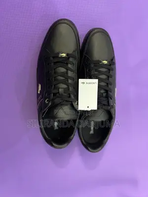 Lacoste Sneakers