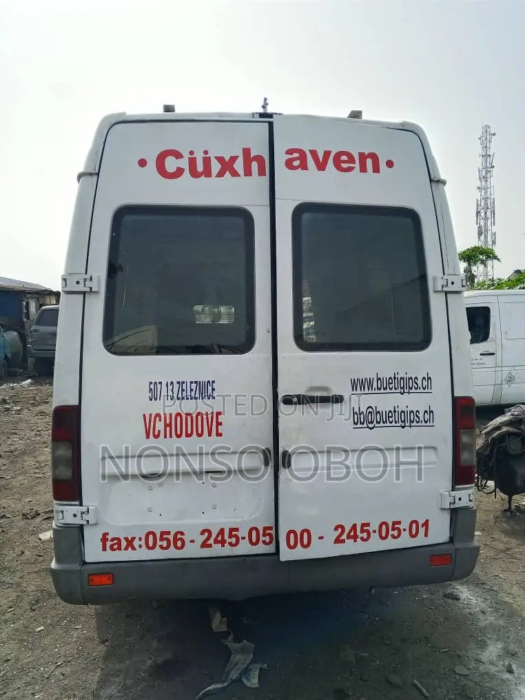 Mercedes-Benz Sprinter 2005 White