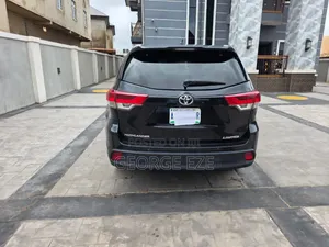 Toyota Highlander 2015 Black