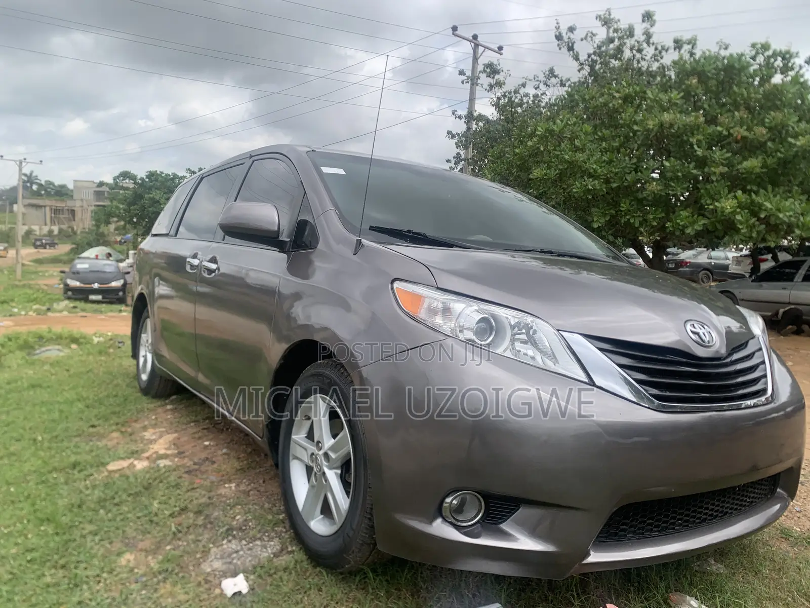 Toyota Sienna 2011 Gray