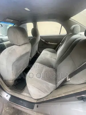 Toyota Corolla 2004 Gold