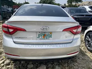 Hyundai Sonata Sport Sedan FWD (2.4L 4cyl 6A) 2017 Silver