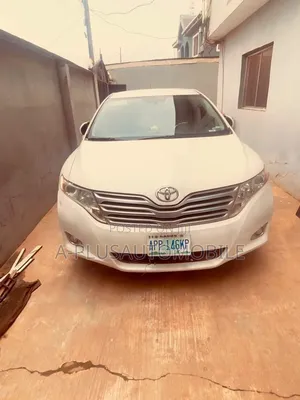 Toyota Venza 2011 White