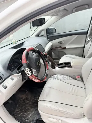 Toyota Venza 2011 White
