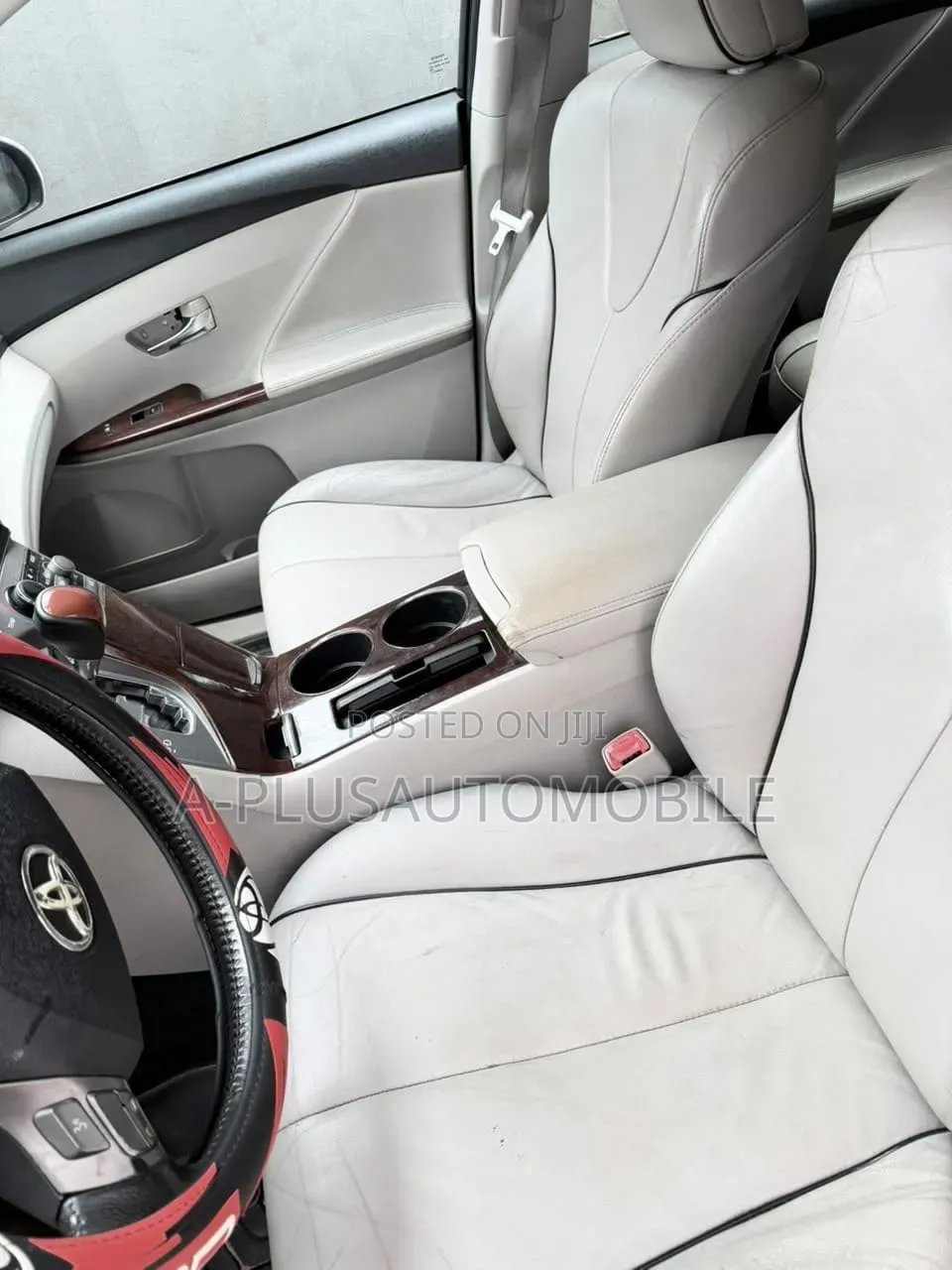 Toyota Venza 2011 White