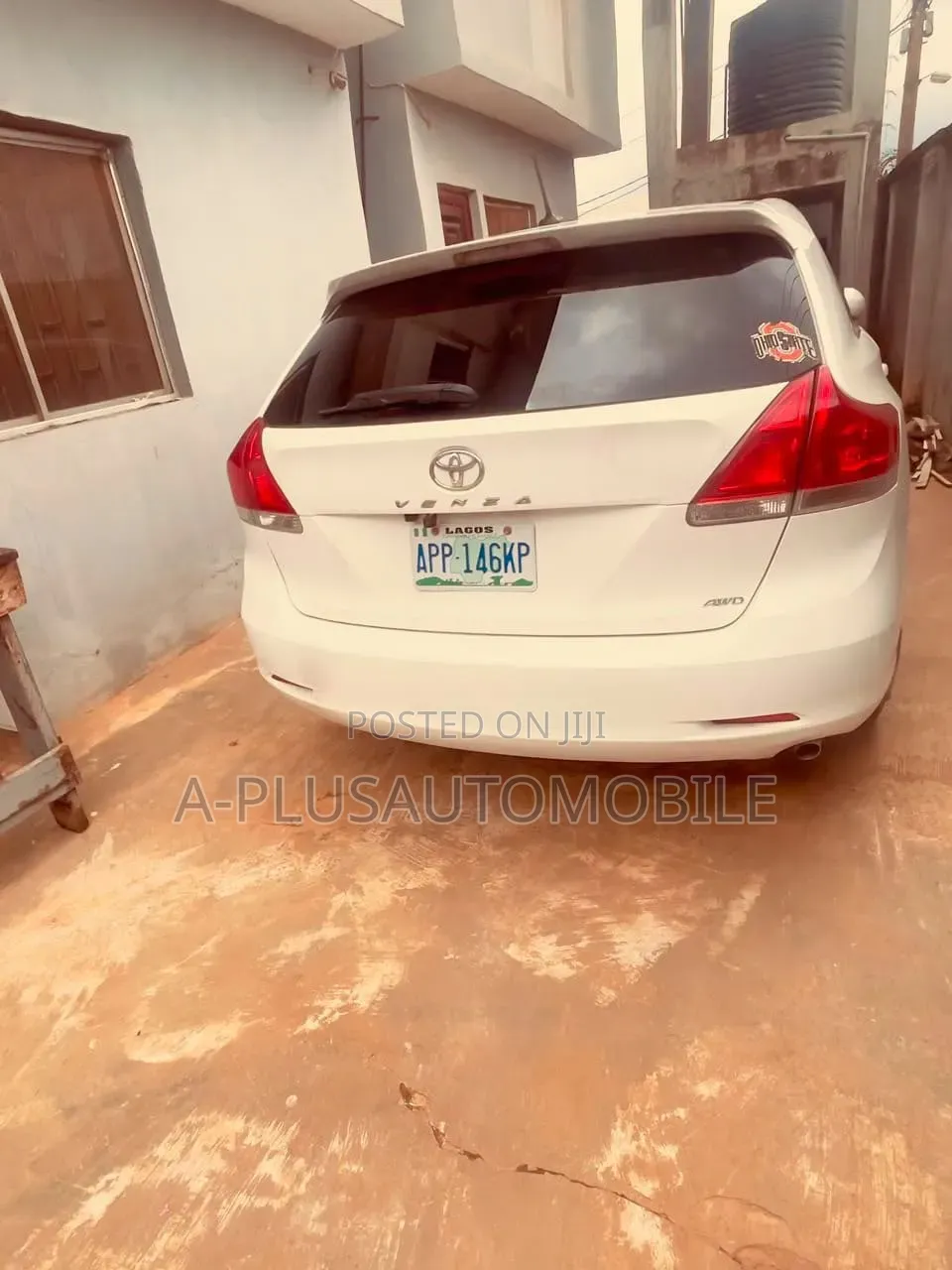 Toyota Venza 2011 White