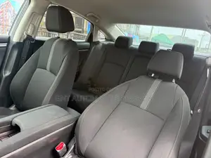 Honda Civic 2018 Gray