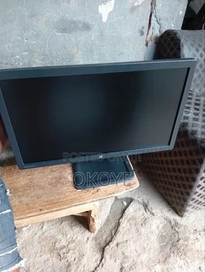 Monitor Flat Screen