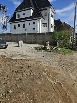 400sqm of Land for Sale in Dakwo