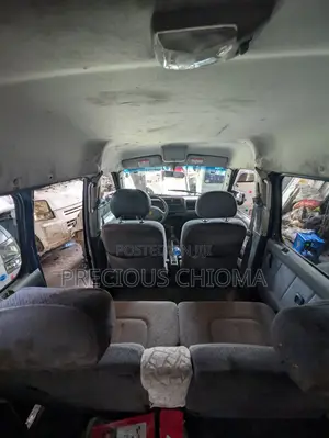 Suzuki APV Minibus 2015 Blue