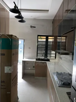 5bdrm Duplex in Ikeja Gra Lagos for rent
