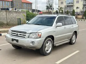 Toyota Highlander 2004 Gray
