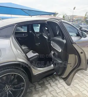 Mercedes-Benz GLC-Class 2019 Gold