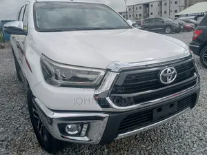 Toyota Hilux 2017 White