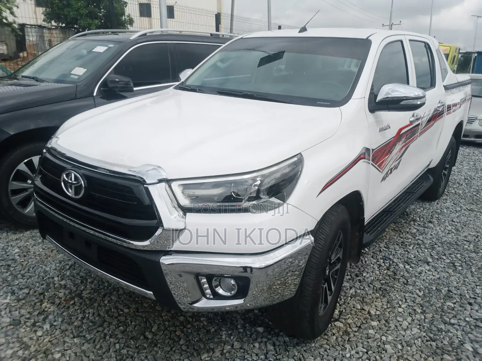 Toyota Hilux 2017 White