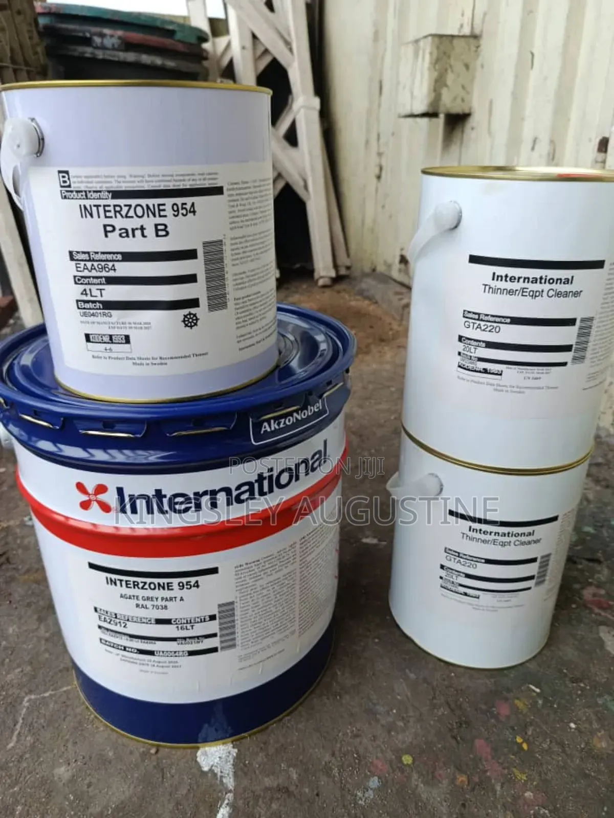 International Interthane 990 RAL Light Gray