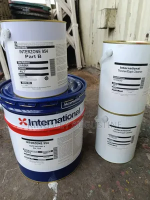 International Interthane 990 RAL Light Gray